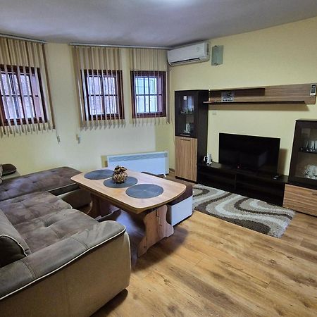 Paradise Apartment - Breathtaking View Veliko Tarnovo Luaran gambar